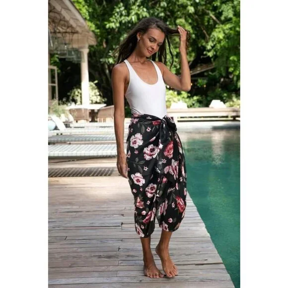 Women Black Fashion Flowers Print Scarves Winter Head Shawl Cotton Wrap - Picture 6 of 9